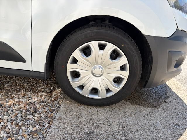 Used 2017 Ford Transit Connect XL FWD image 15