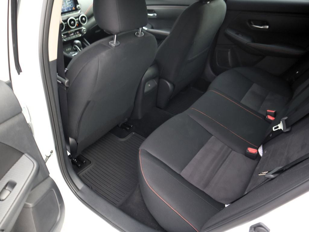 Used 2025 Nissan Sentra SR image 10