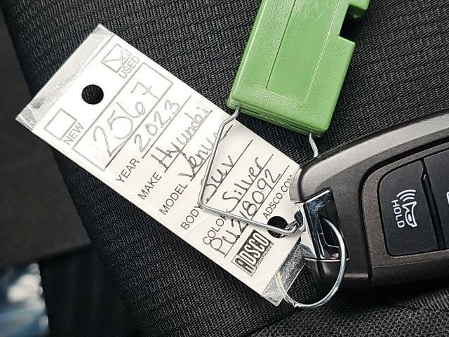 Used 2023 Hyundai Venue SEL image 46