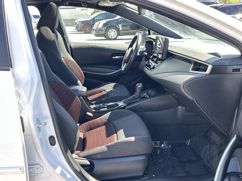 Used 2024 Toyota Corolla SE w/ SE Premium Package FWD image 22