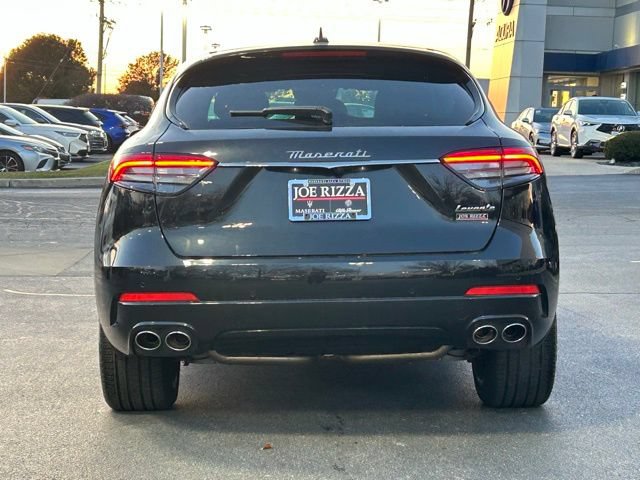 Used 2024 Maserati Levante GT Ultima AWD/4WD image 6