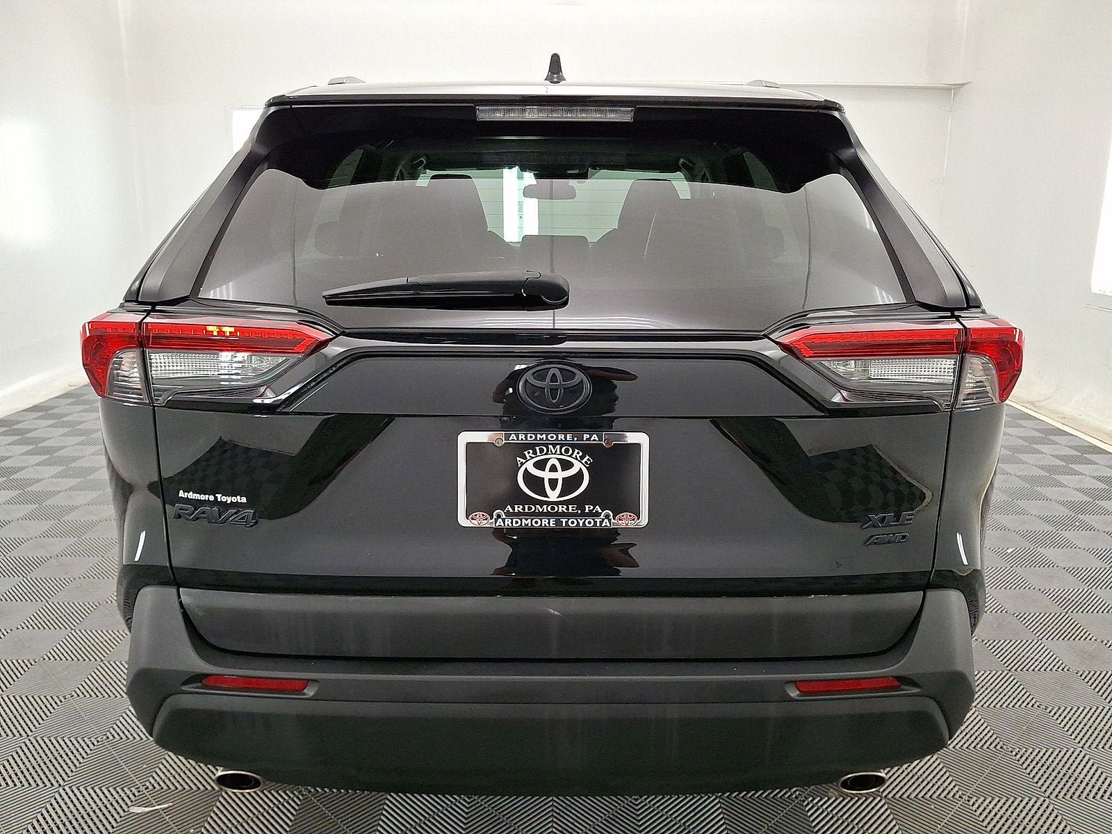 Certified 2023 Toyota RAV4 XLE Premium AWD/4WD image 15
