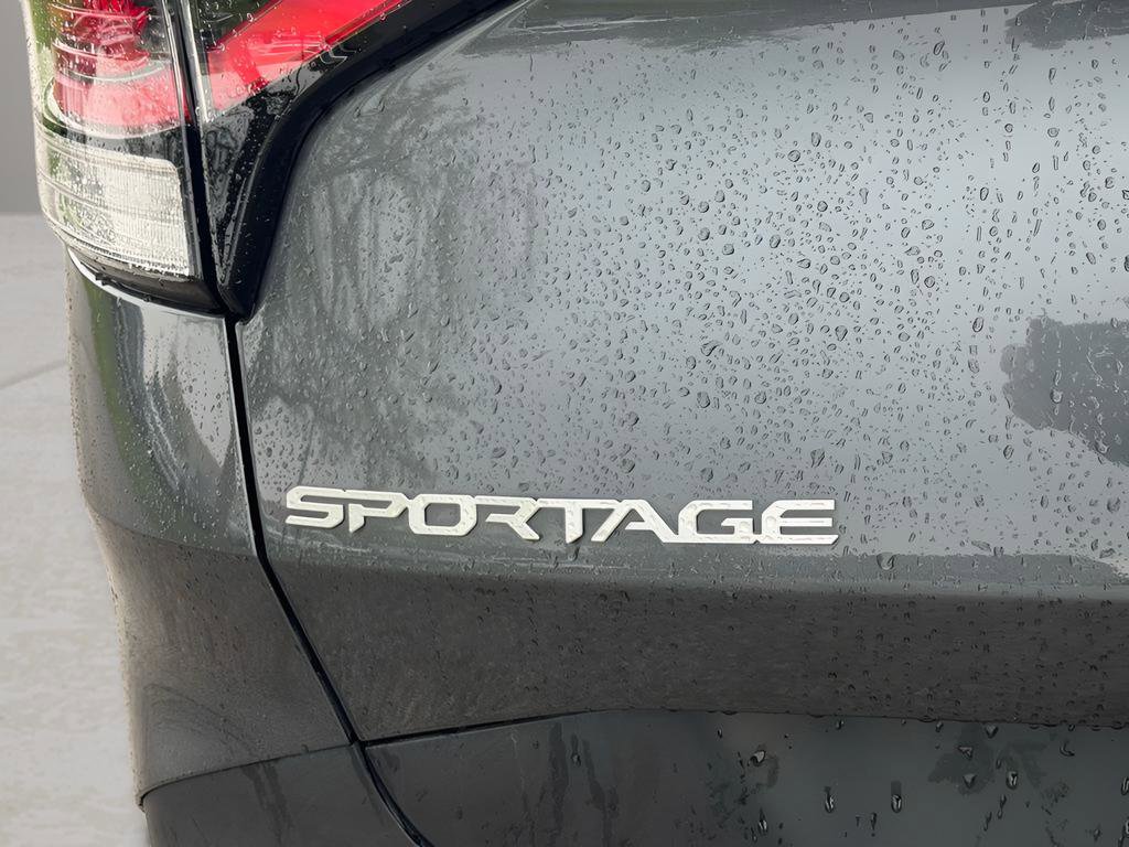 Used 2023 Kia Sportage EX image 10