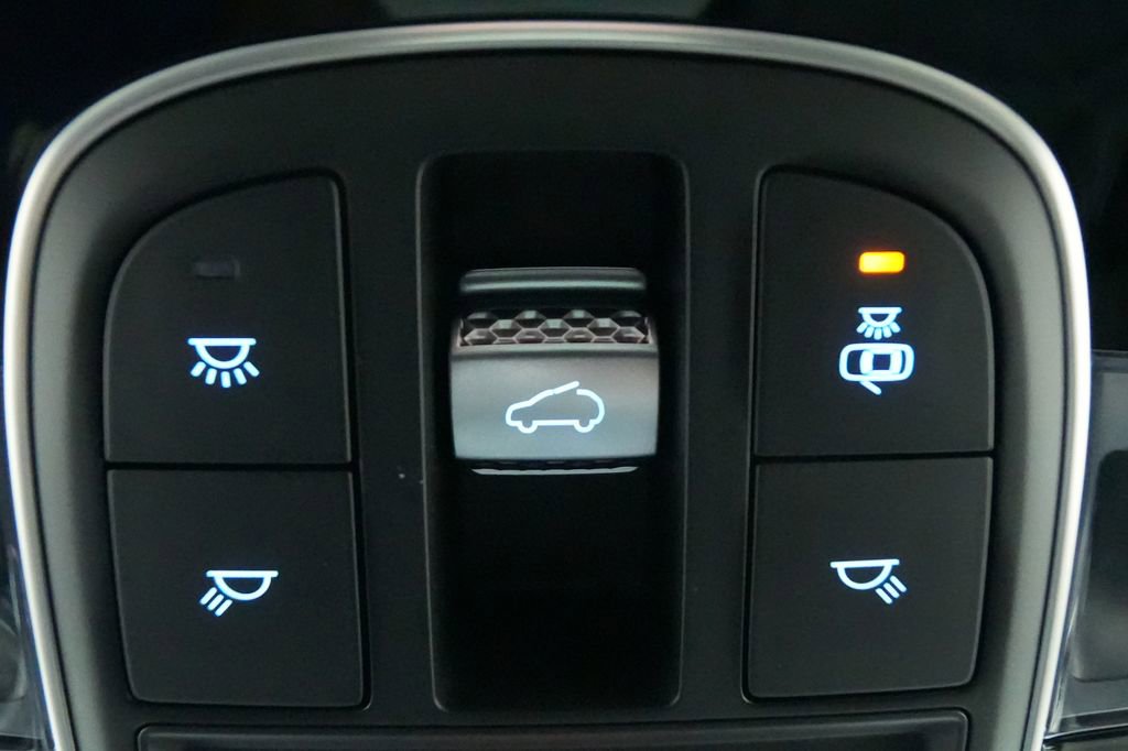 Used 2023 Hyundai Santa Fe Limited w/ Cargo Package image 50