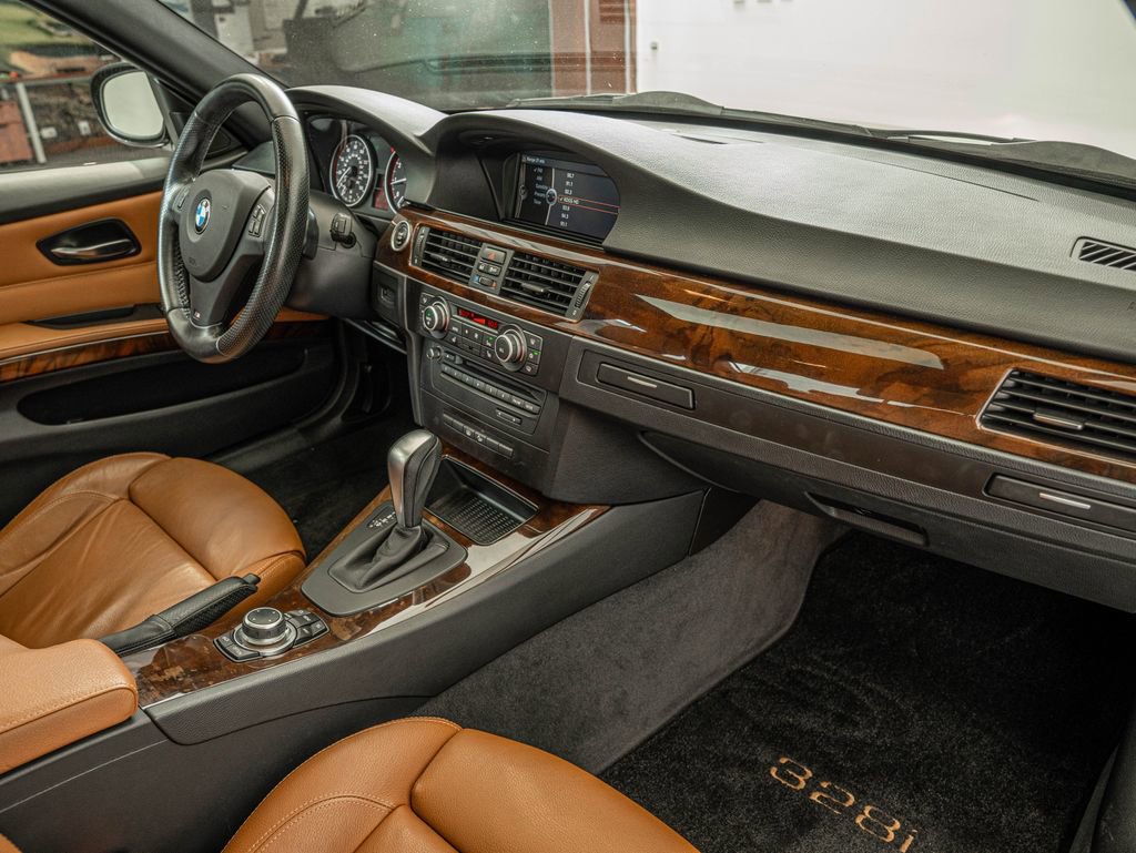 Used 2011 BMW 328i xDrive Sedan image 35
