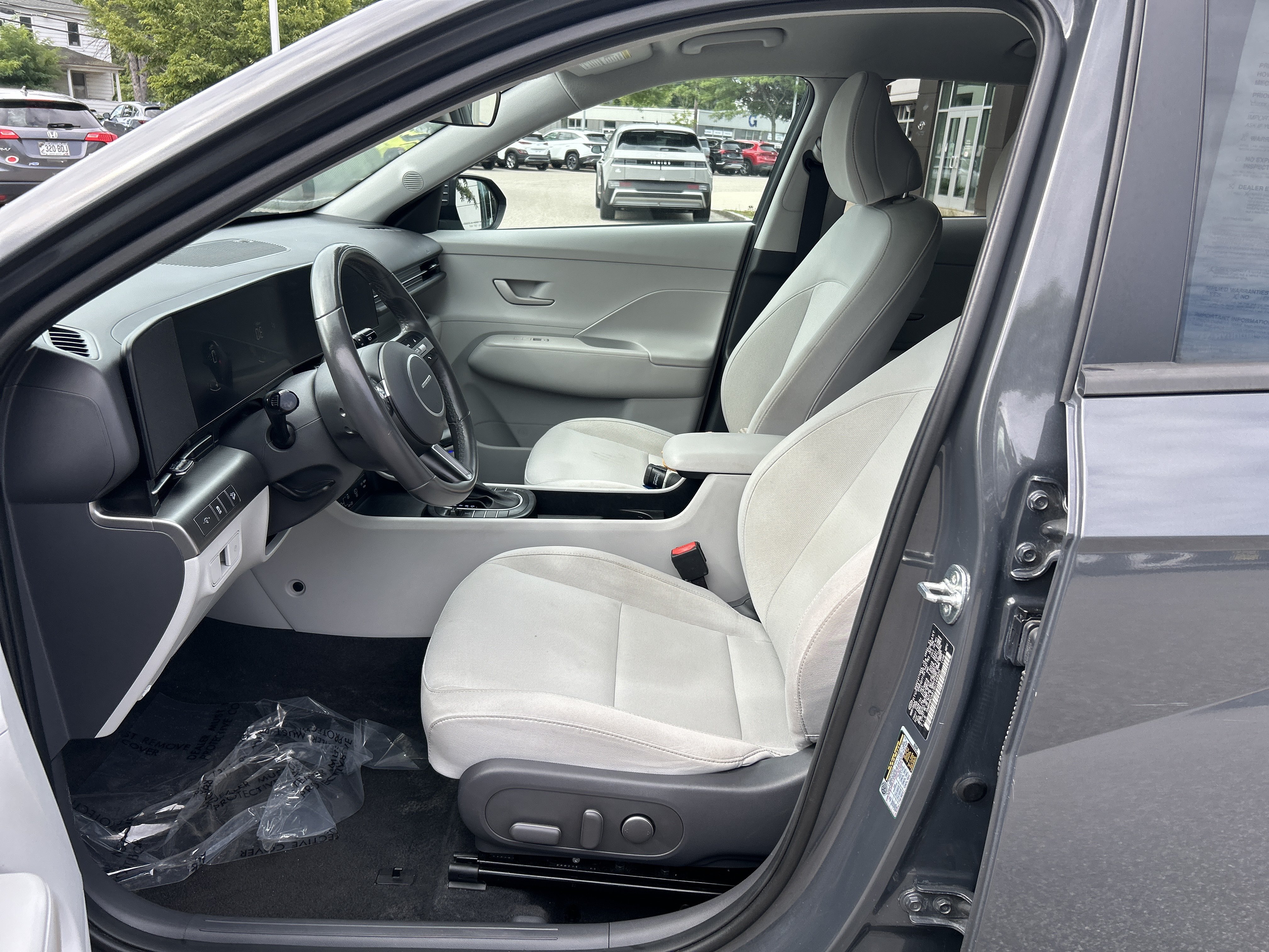 Certified 2024 Hyundai Kona SEL AWD/4WD image 14