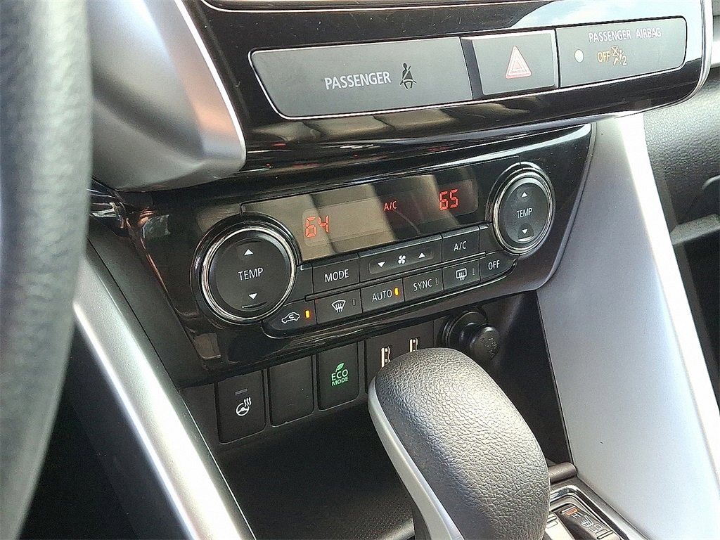 Used 2022 Mitsubishi Eclipse Cross SEL image 17