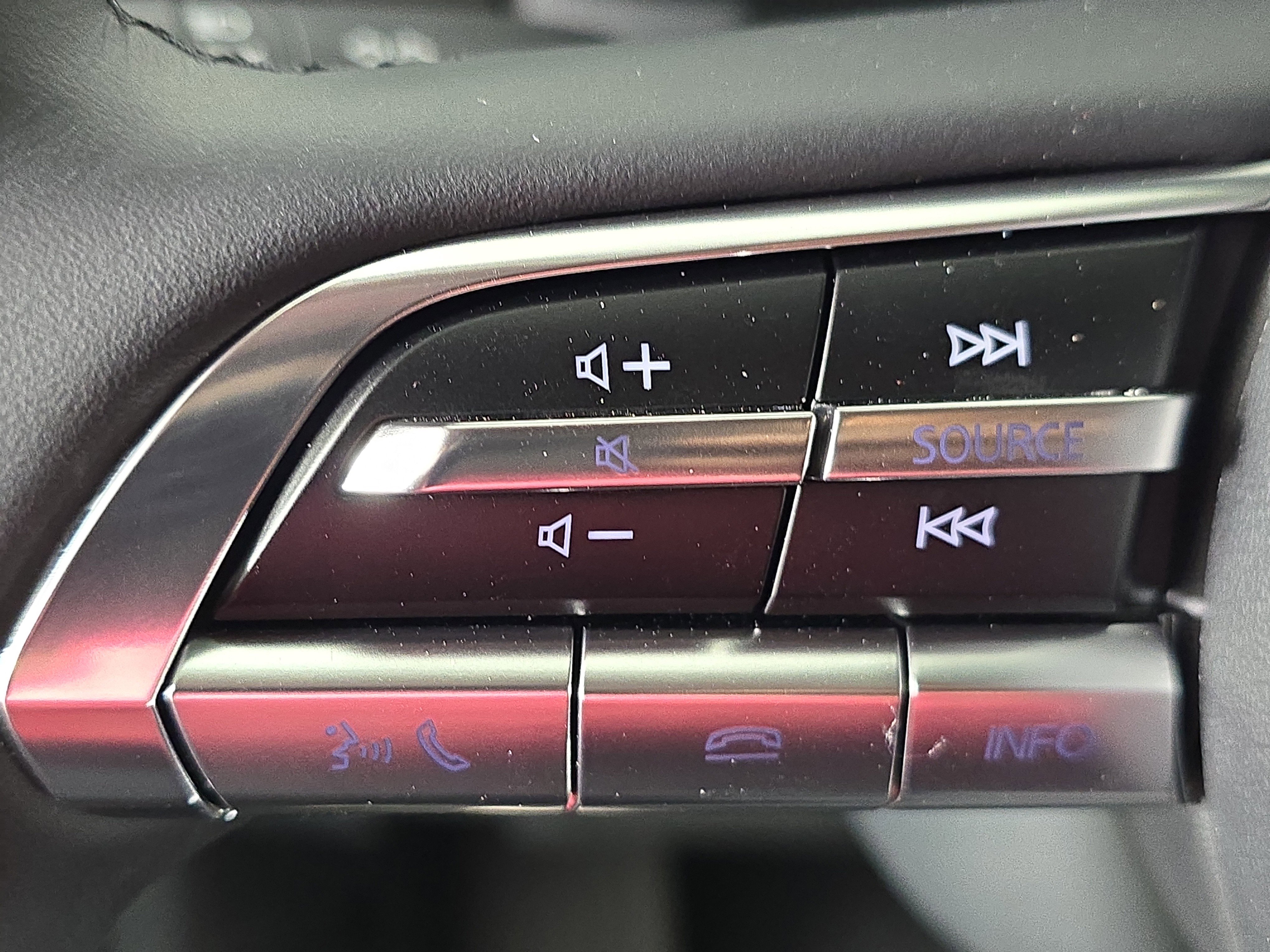 Certified 2025 MAZDA CX-50 2.5 Hybrid w/ Premium Plus Pkg image 15