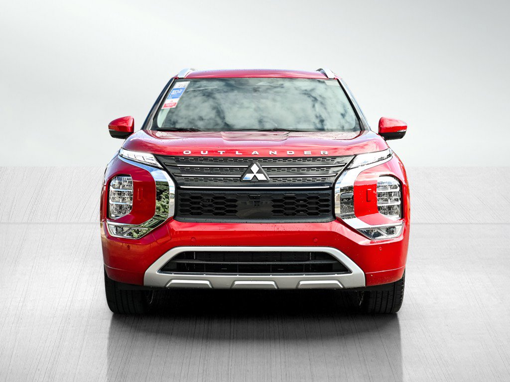 New 2025 Mitsubishi Outlander SEL image 2