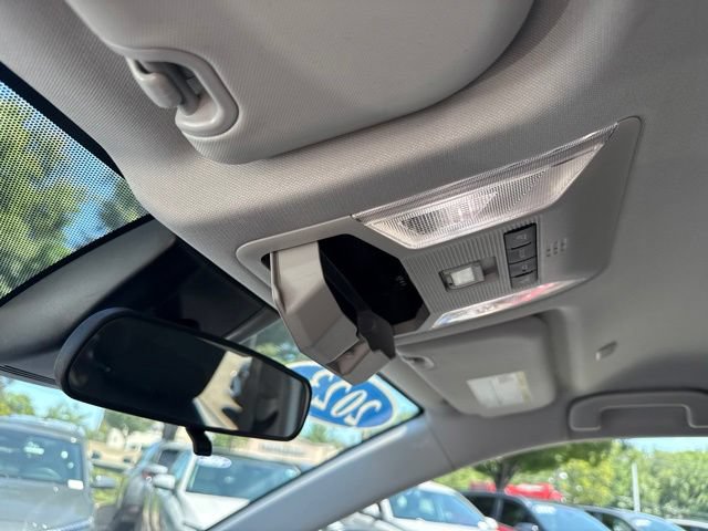 Used 2023 Toyota RAV4 LE AWD/4WD image 39