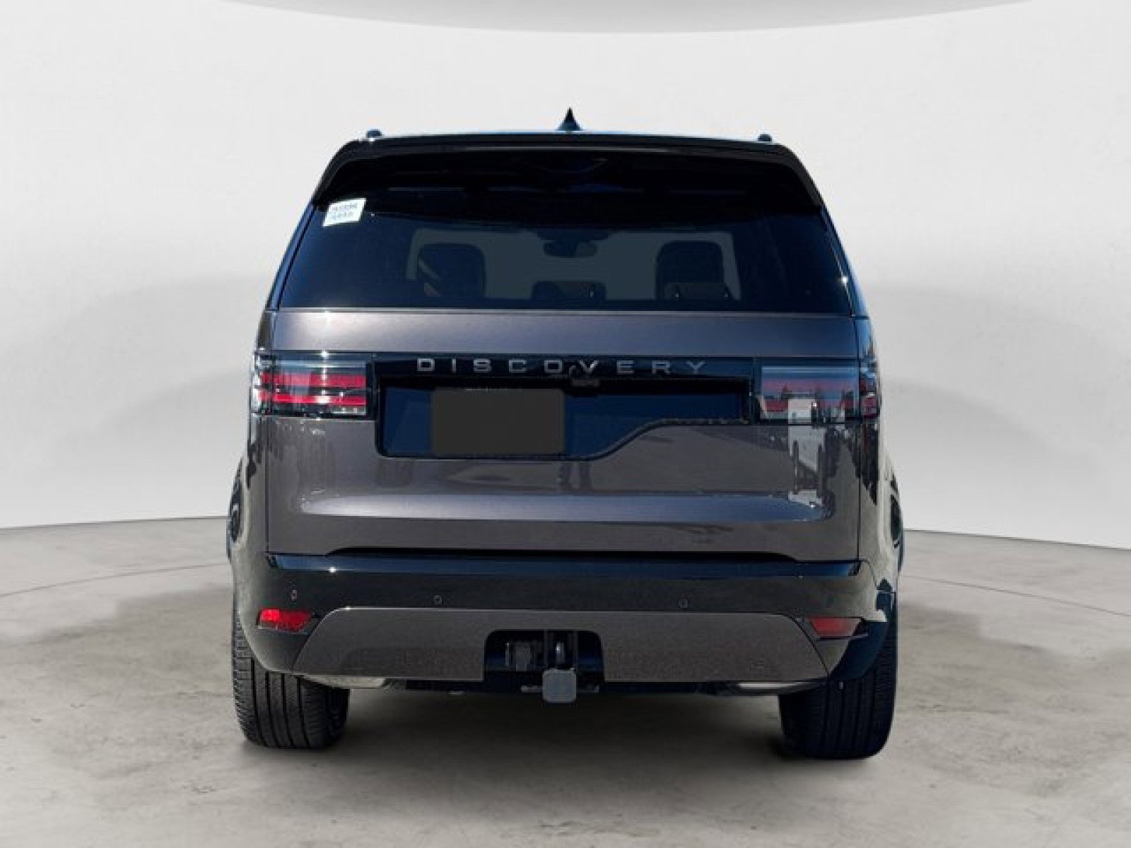 New 2025 Land Rover Discovery Dynamic SE image 5