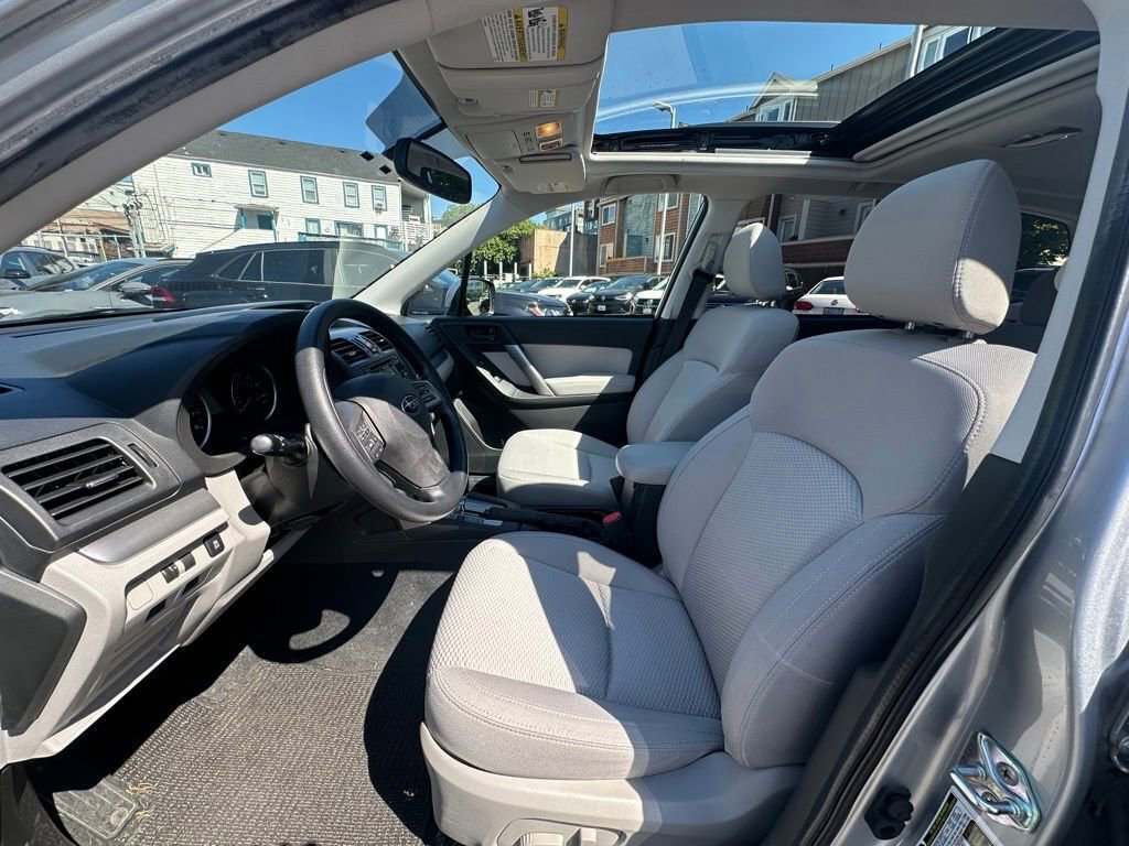Used 2014 Subaru Forester 2.5i Premium w/ Popular Package #2 AWD/4WD image 9