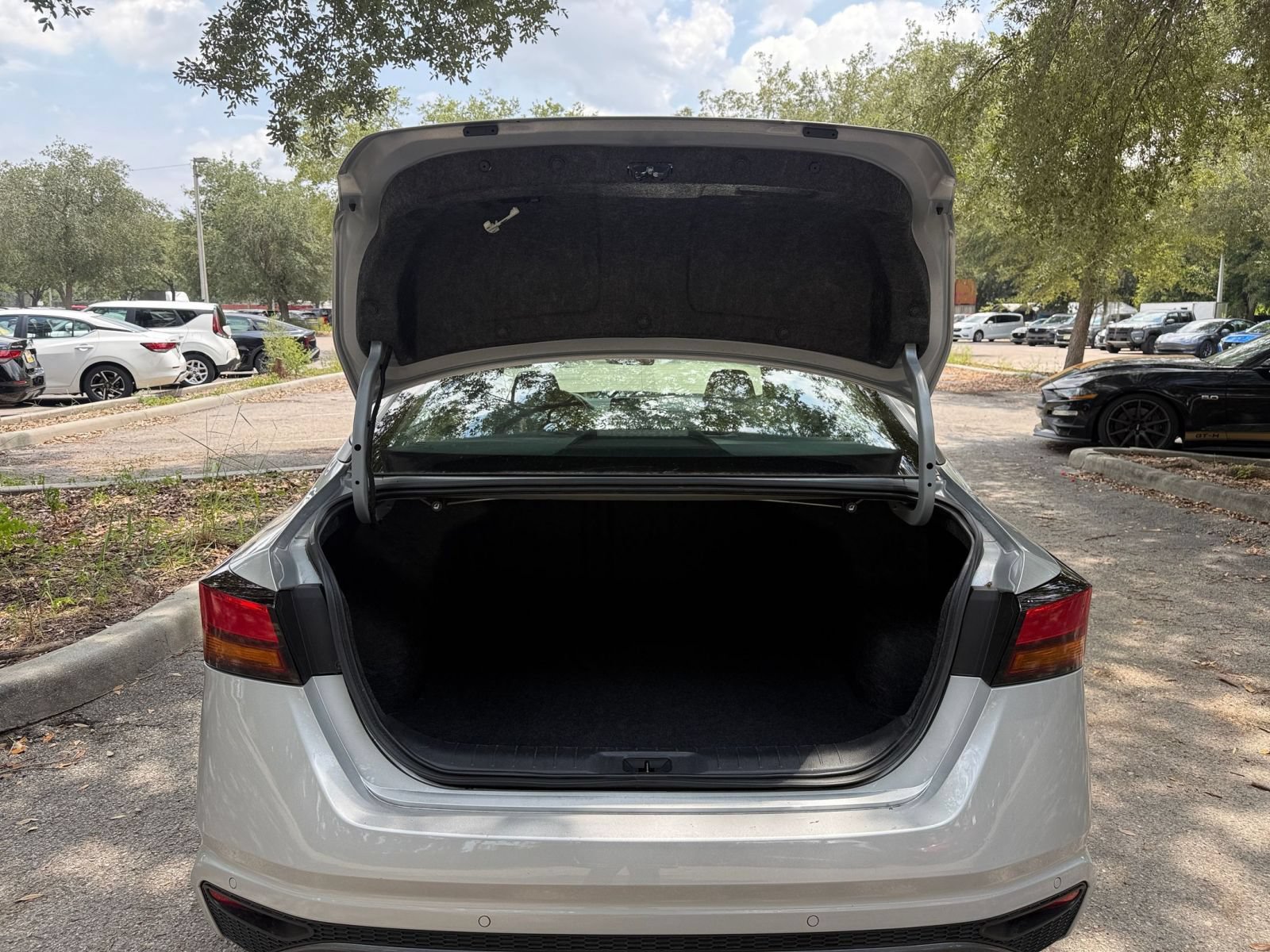 Used 2026 Nissan Altima 2.5 SV FWD image 28