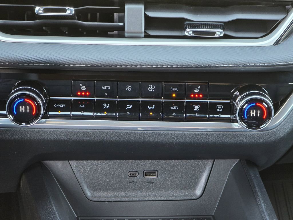 New 2026 Chevrolet Equinox LT w/ Convenience Package II image 29