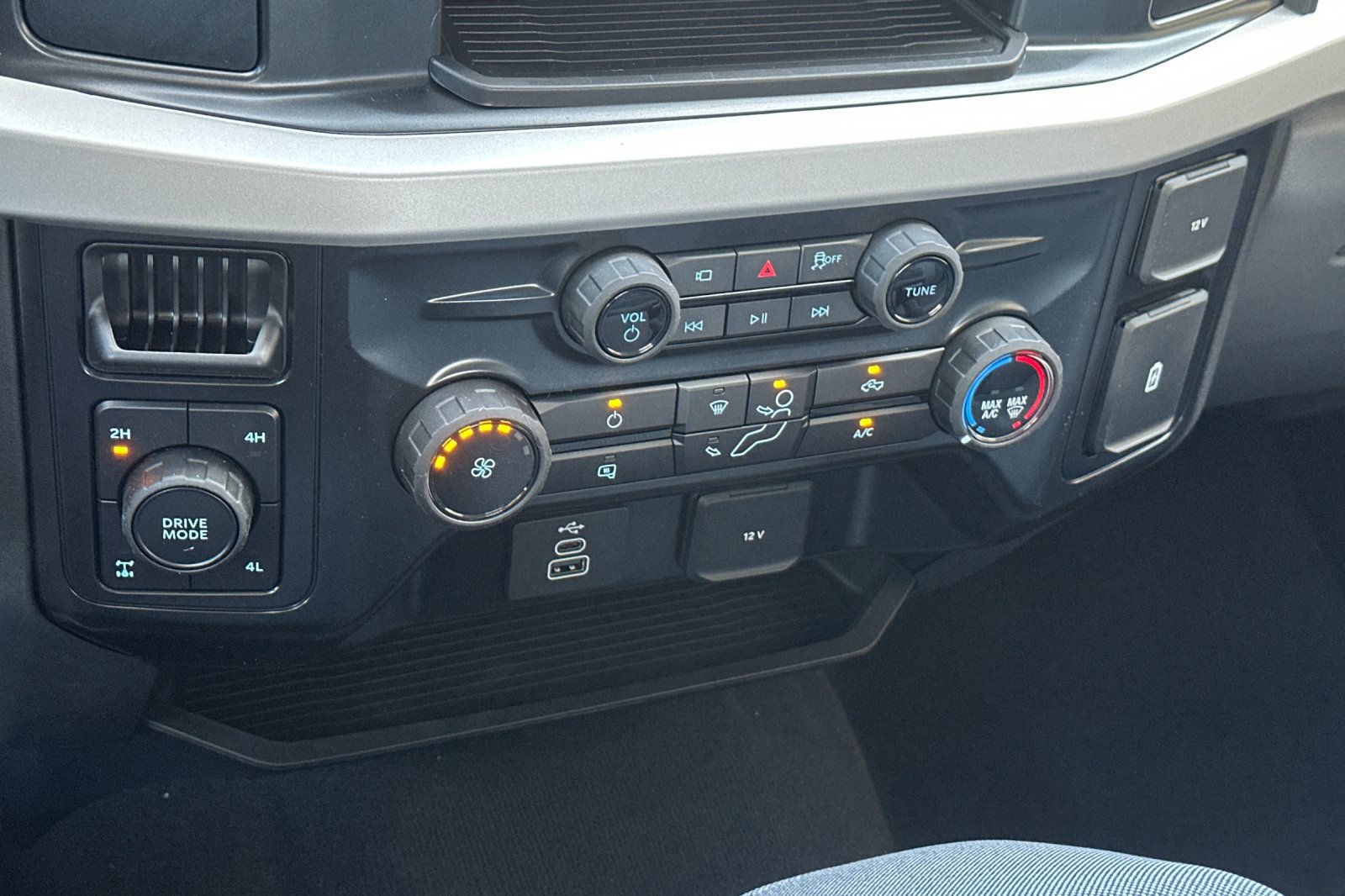 New 2026 Ford F350 XL w/ STX Appearance Package AWD/4WD image 19