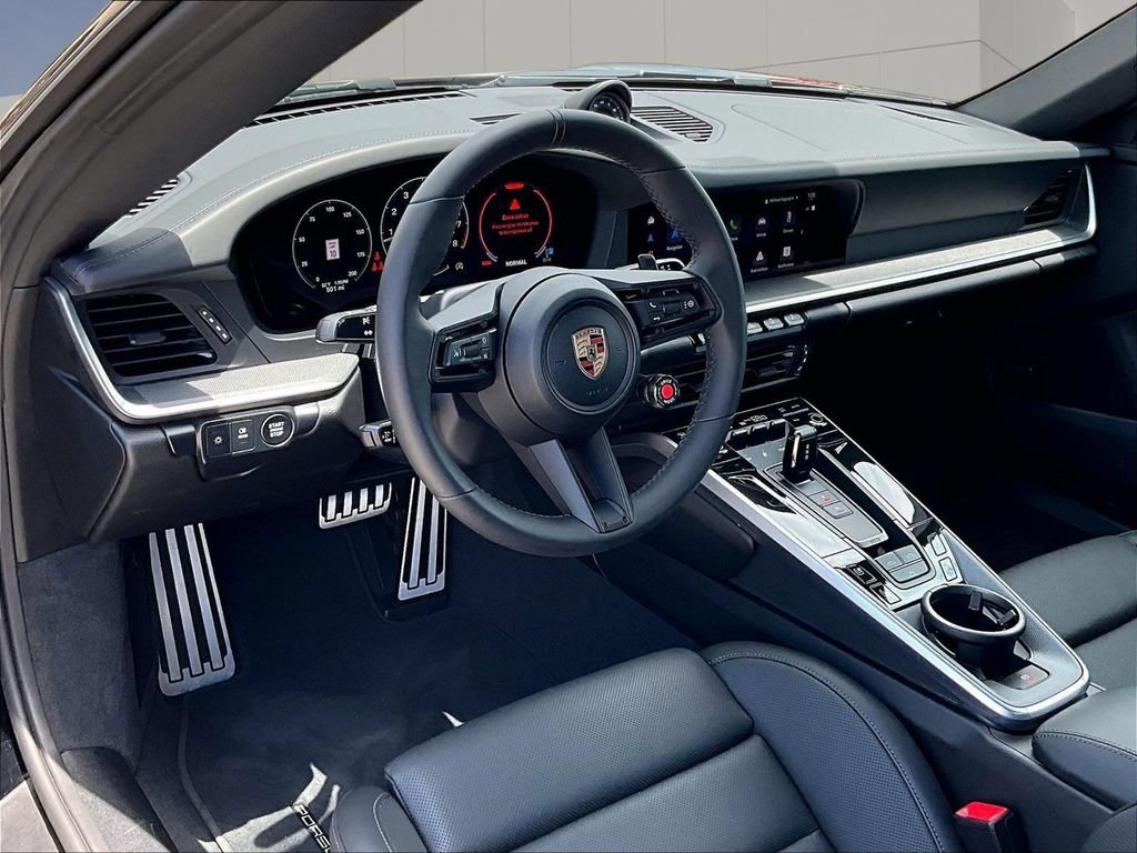 New 2026 Porsche 911 Carrera RWD image 4