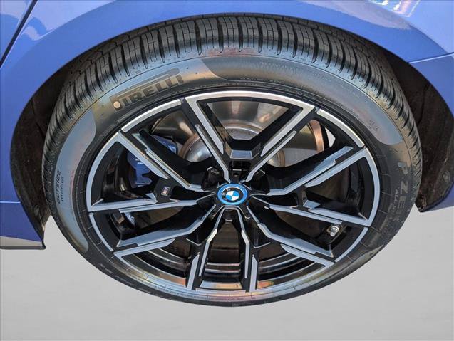 Used 2023 BMW i4 eDrive40 w/ M Sport Package RWD image 28