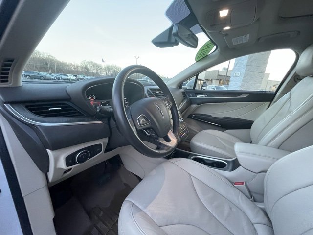 Used 2019 Lincoln MKC Reserve image 11
