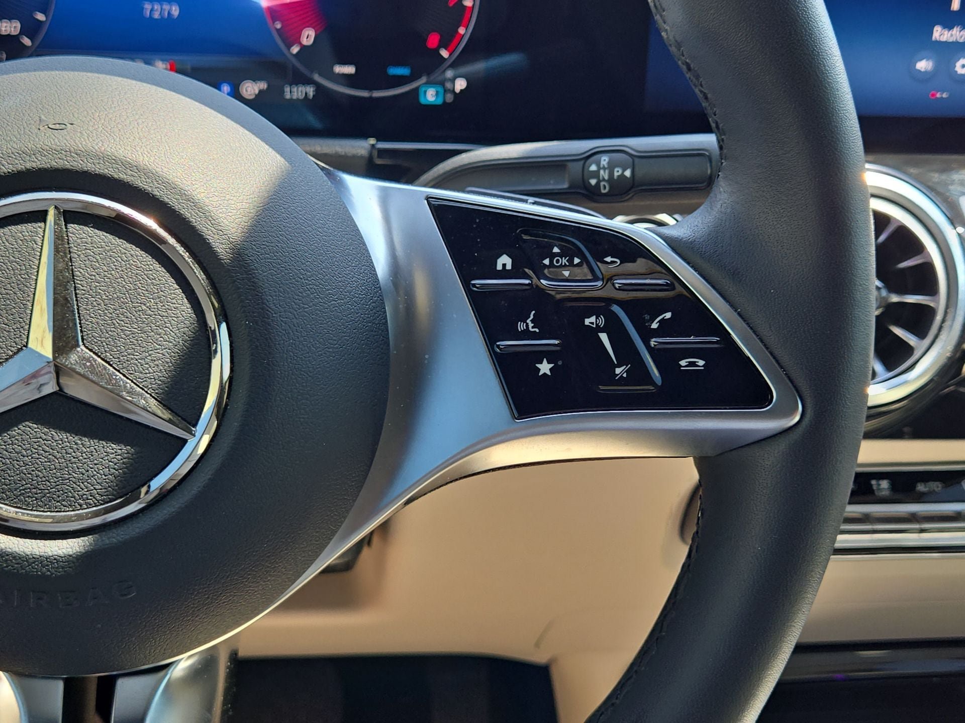 New 2026 Mercedes-Benz GLA 250 4MATIC image 21
