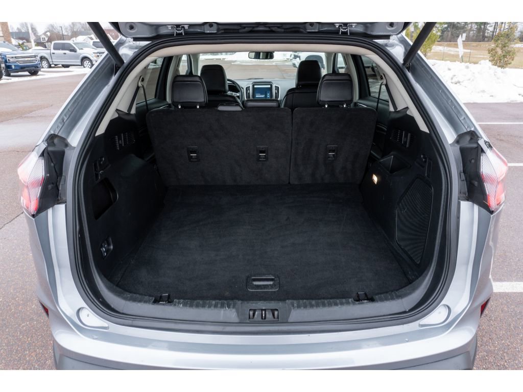 Used 2024 Ford Edge Titanium image 14