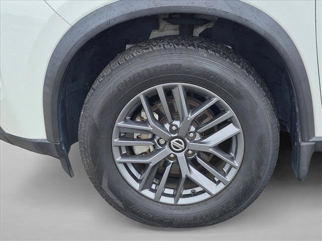 Used 2021 Nissan Rogue S FWD image 21