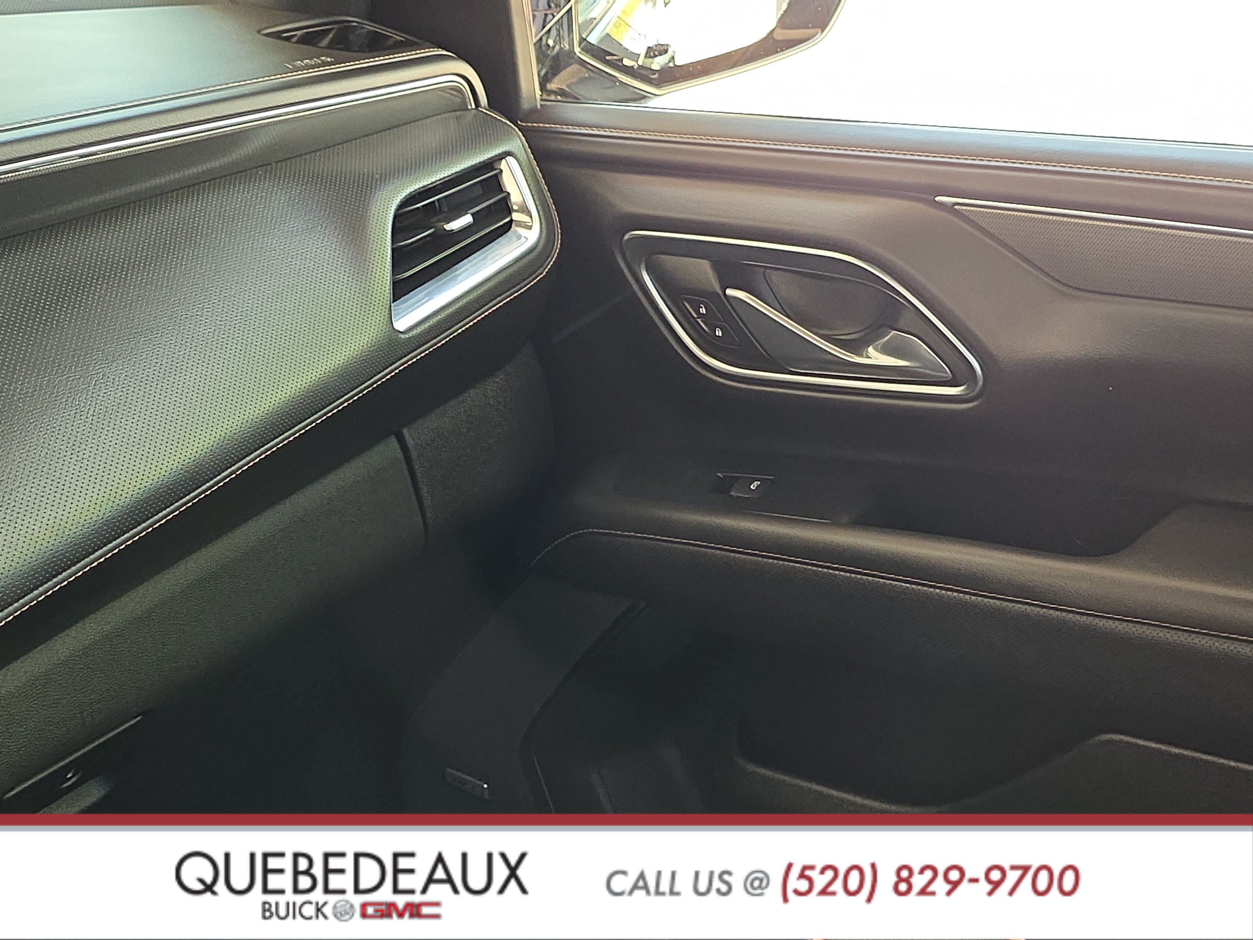 Used 2023 GMC Yukon AT4 w/ Technology Package AWD/4WD image 22