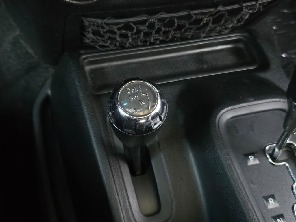 Used 2018 Jeep Wrangler Unlimited Sport S image 18