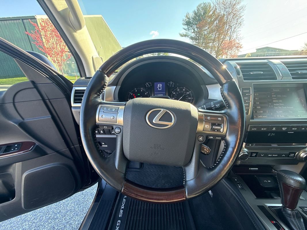 Used 2019 Lexus GX 460 Luxury image 19