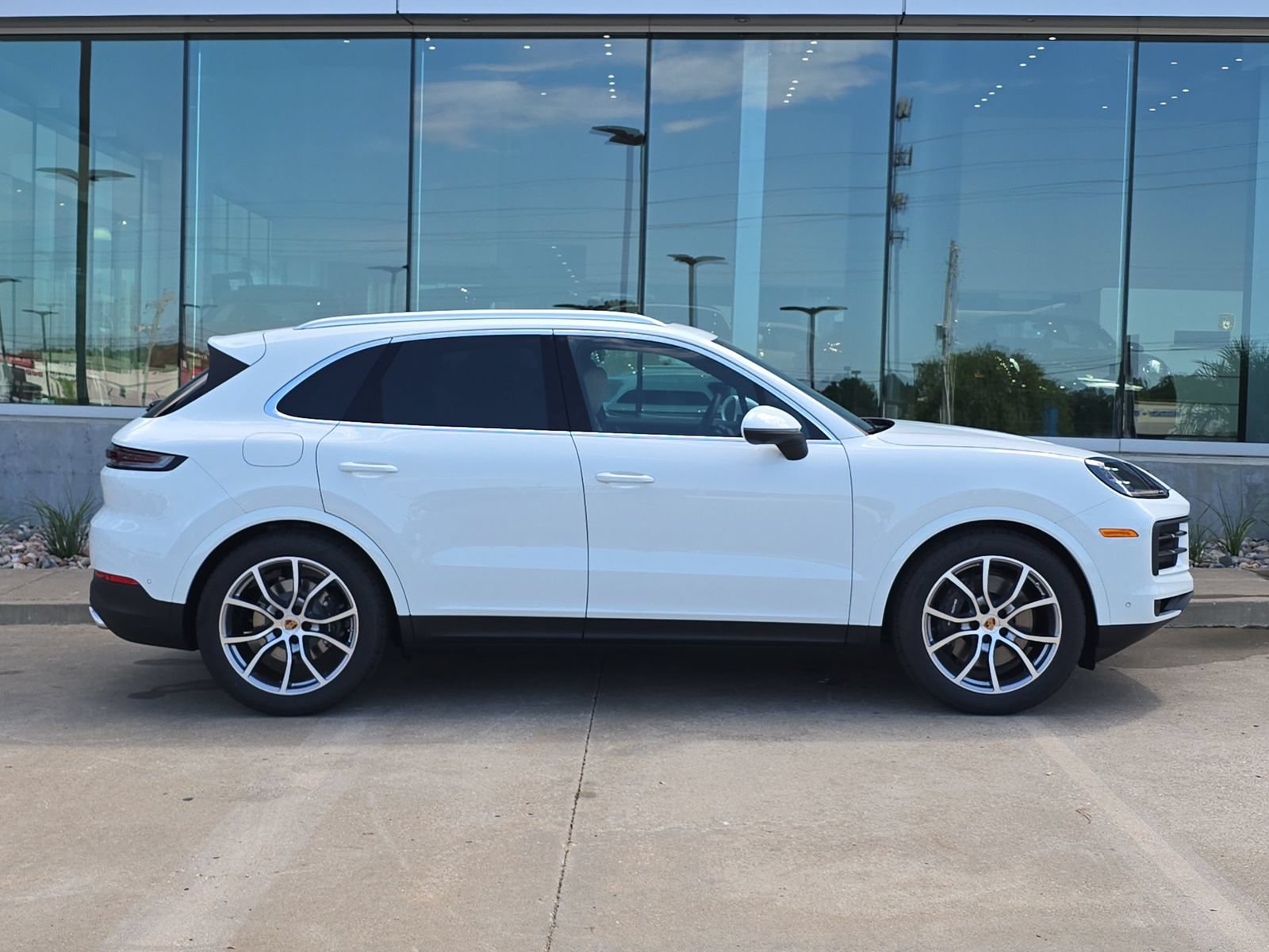 New 2026 Porsche Cayenne AWD/4WD image 8