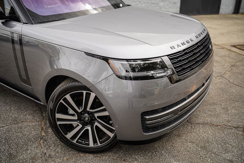 Used 2023 Land Rover Range Rover SE image 8