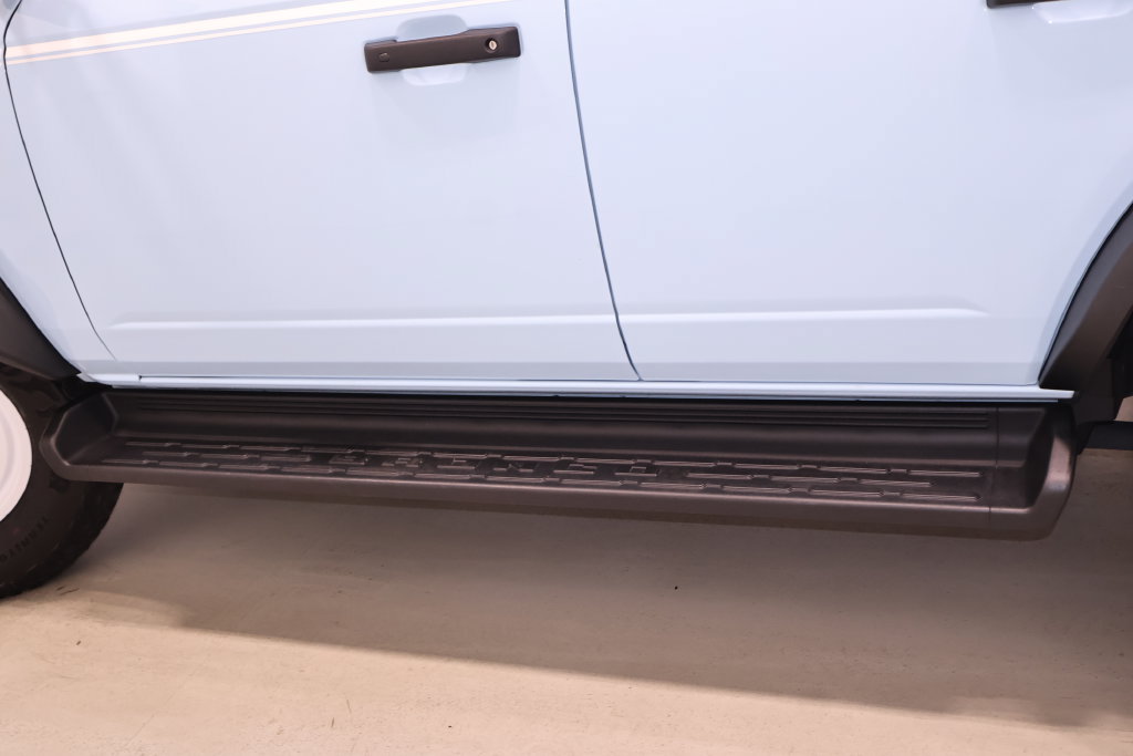 Used 2025 Ford Bronco Heritage Edition AWD/4WD image 35