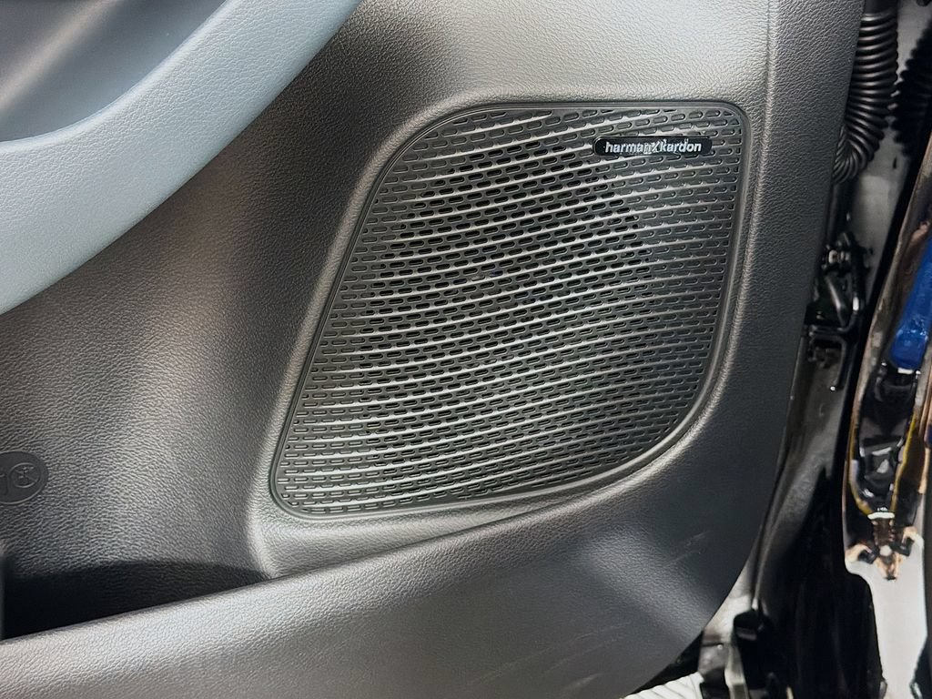 New 2027 Chrysler Pacifica Pinnacle w/ Theater Group AWD/4WD image 19