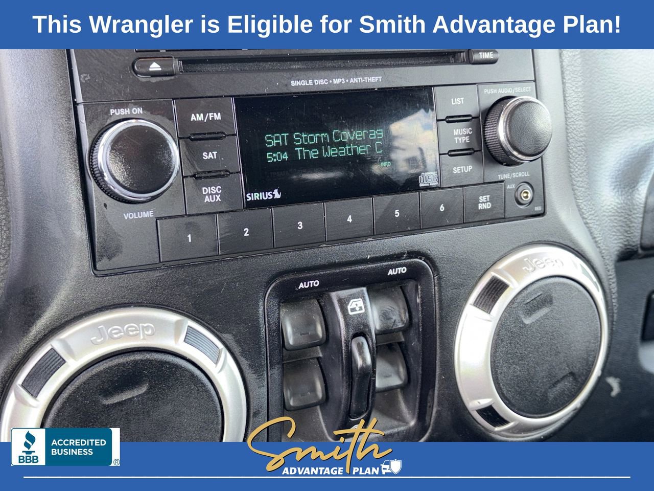 Used 2017 Jeep Wrangler Unlimited Sahara w/ Connectivity Group image 15