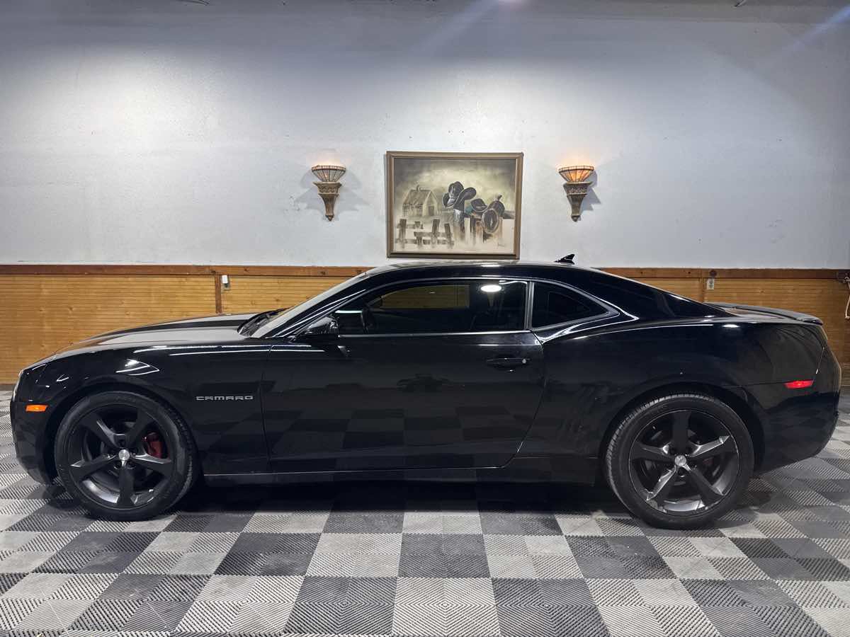 Used 2013 Chevrolet Camaro LT w/ RS Package RWD image 2