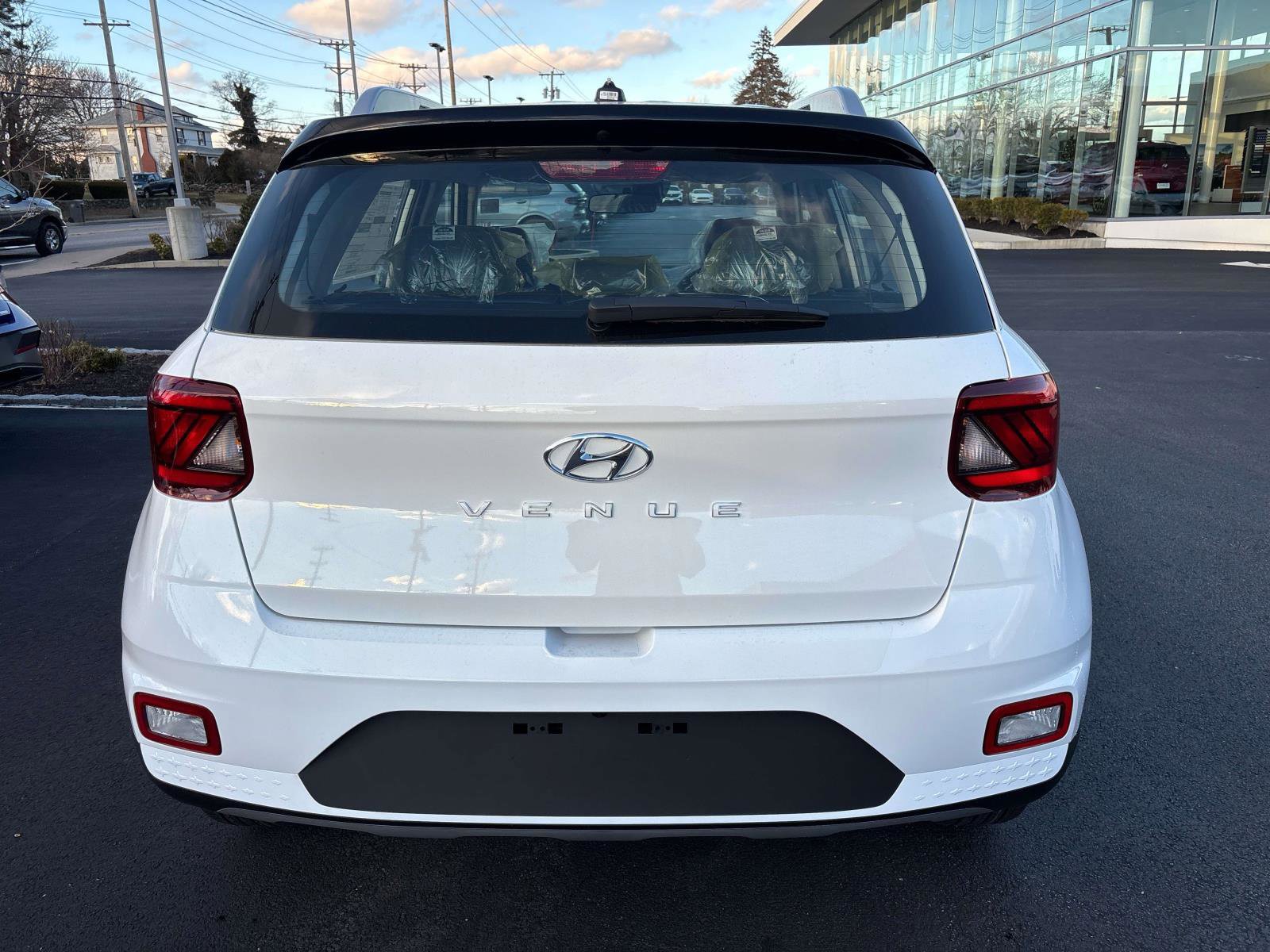 New 2026 Hyundai Venue SEL FWD image 3