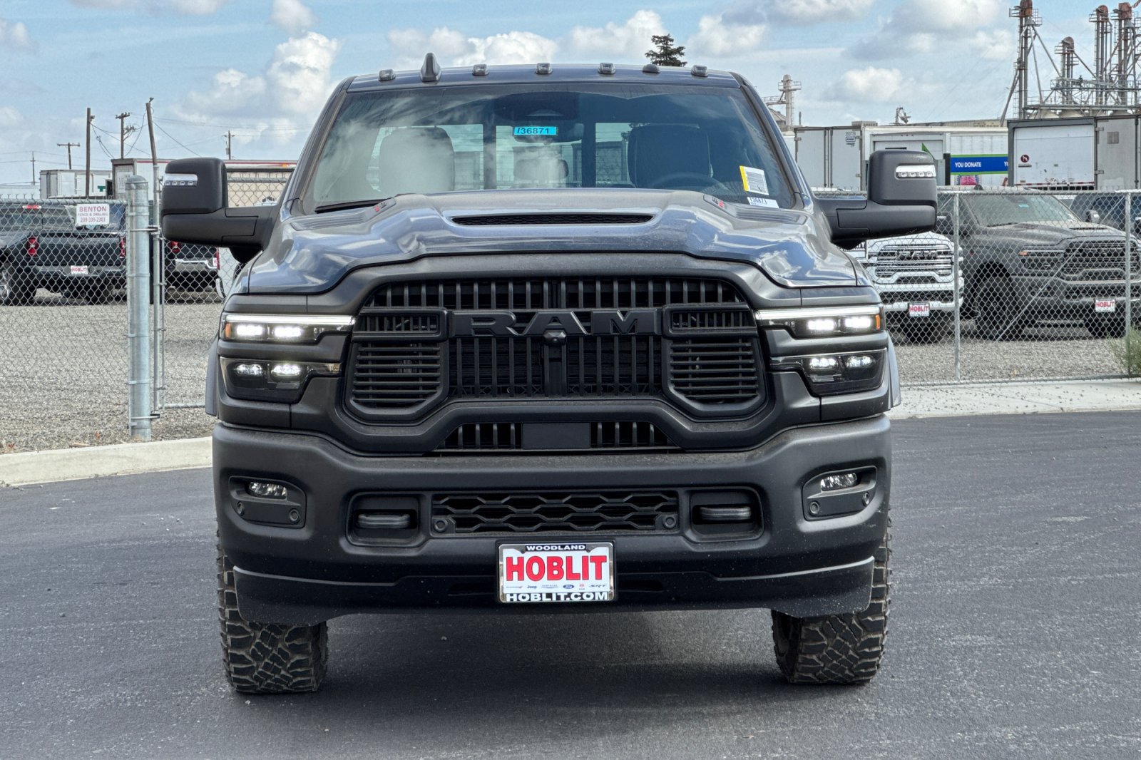New 2027 RAM 1500 Laramie w/ Night Edition AWD/4WD image 8