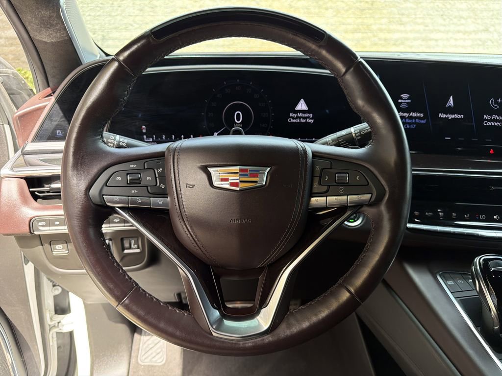 Used 2024 Cadillac Escalade Premium Luxury Platinum w/ Heavy-Duty Trailer Package image 28