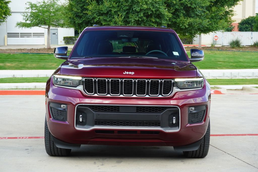 Used 2024 Jeep Grand Cherokee Overland AWD/4WD image 7