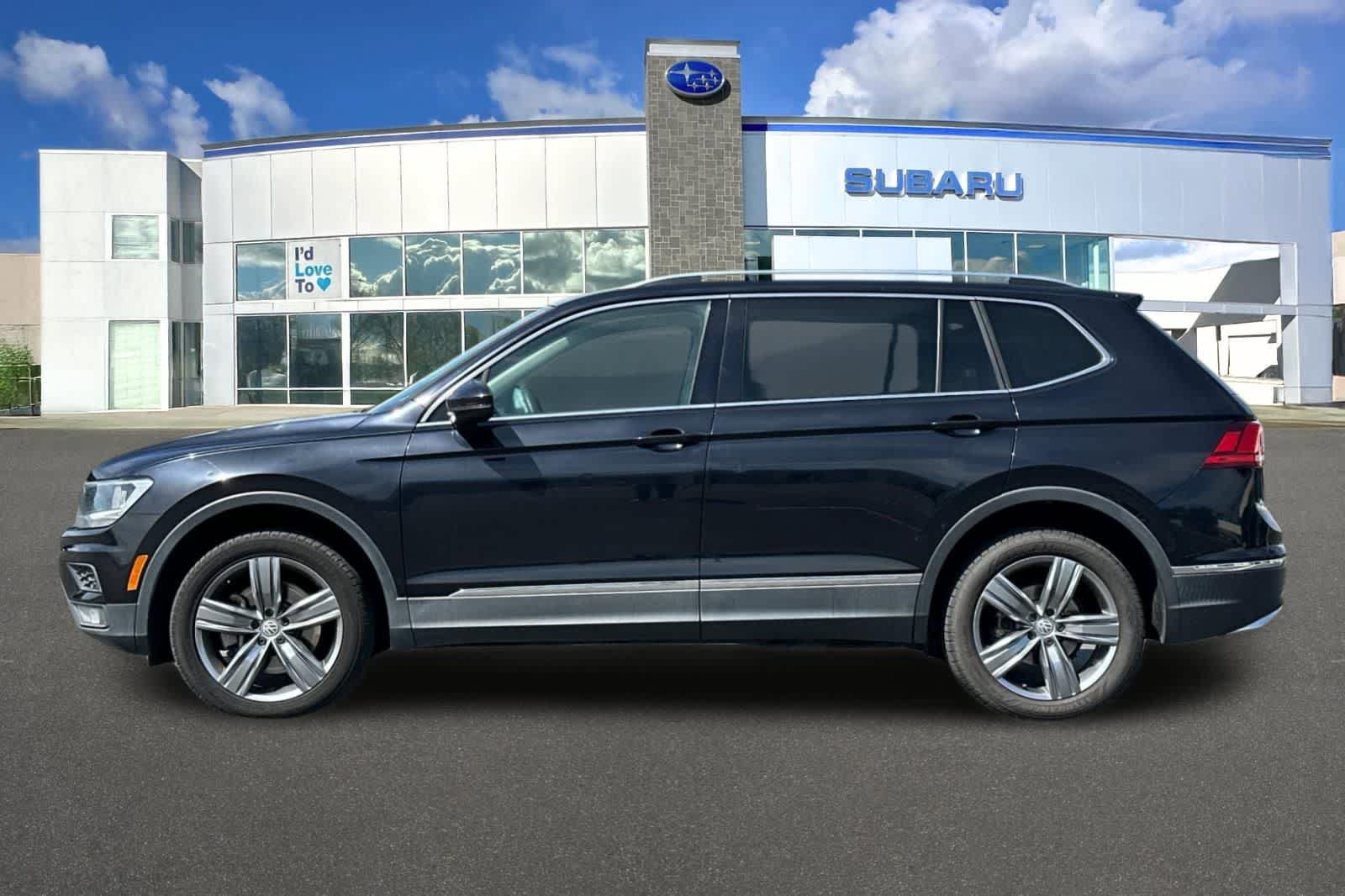 Used 2020 Volkswagen Tiguan SEL FWD image 9