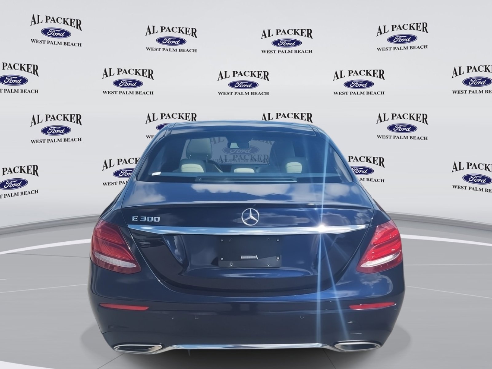 Used 2019 Mercedes-Benz E 300 image 4