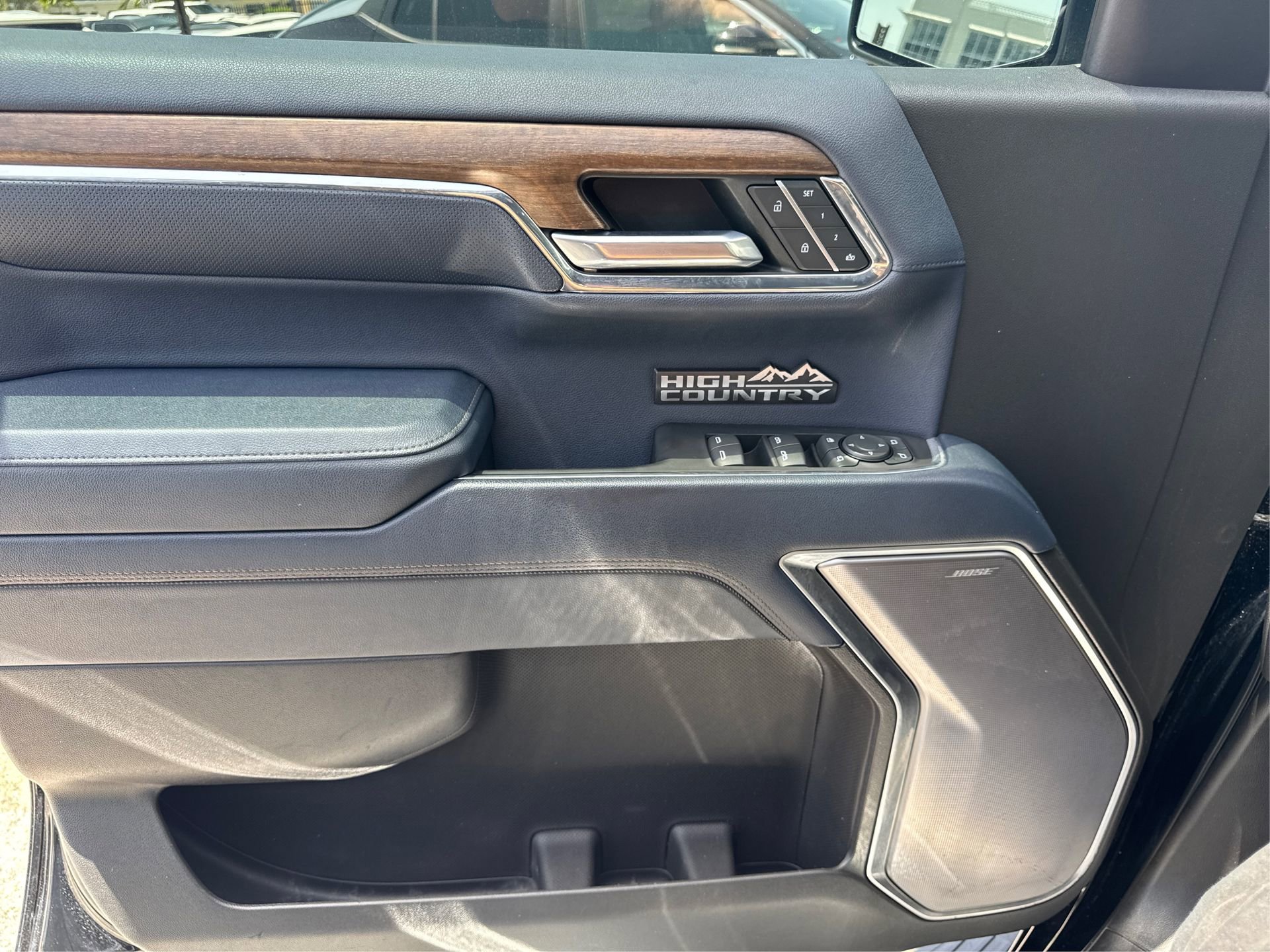 Used 2023 Chevrolet Silverado 1500 High Country w/ Technology Package image 25