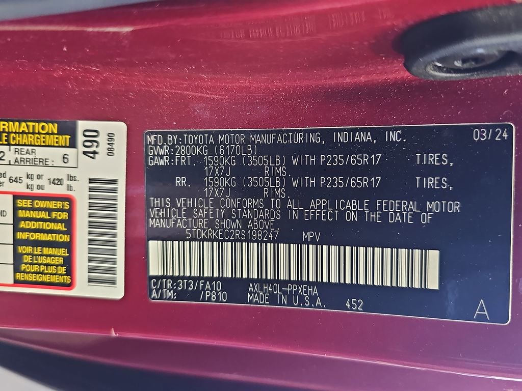 Used 2024 Toyota Sienna LE image 32