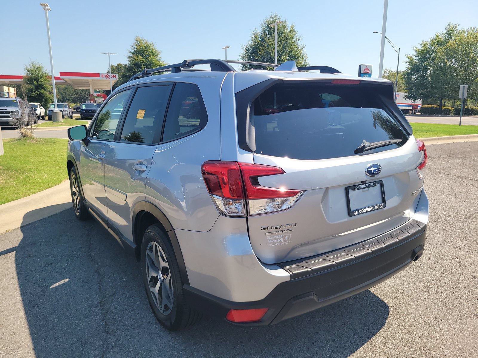 Used 2021 Subaru Forester Premium AWD/4WD image 5