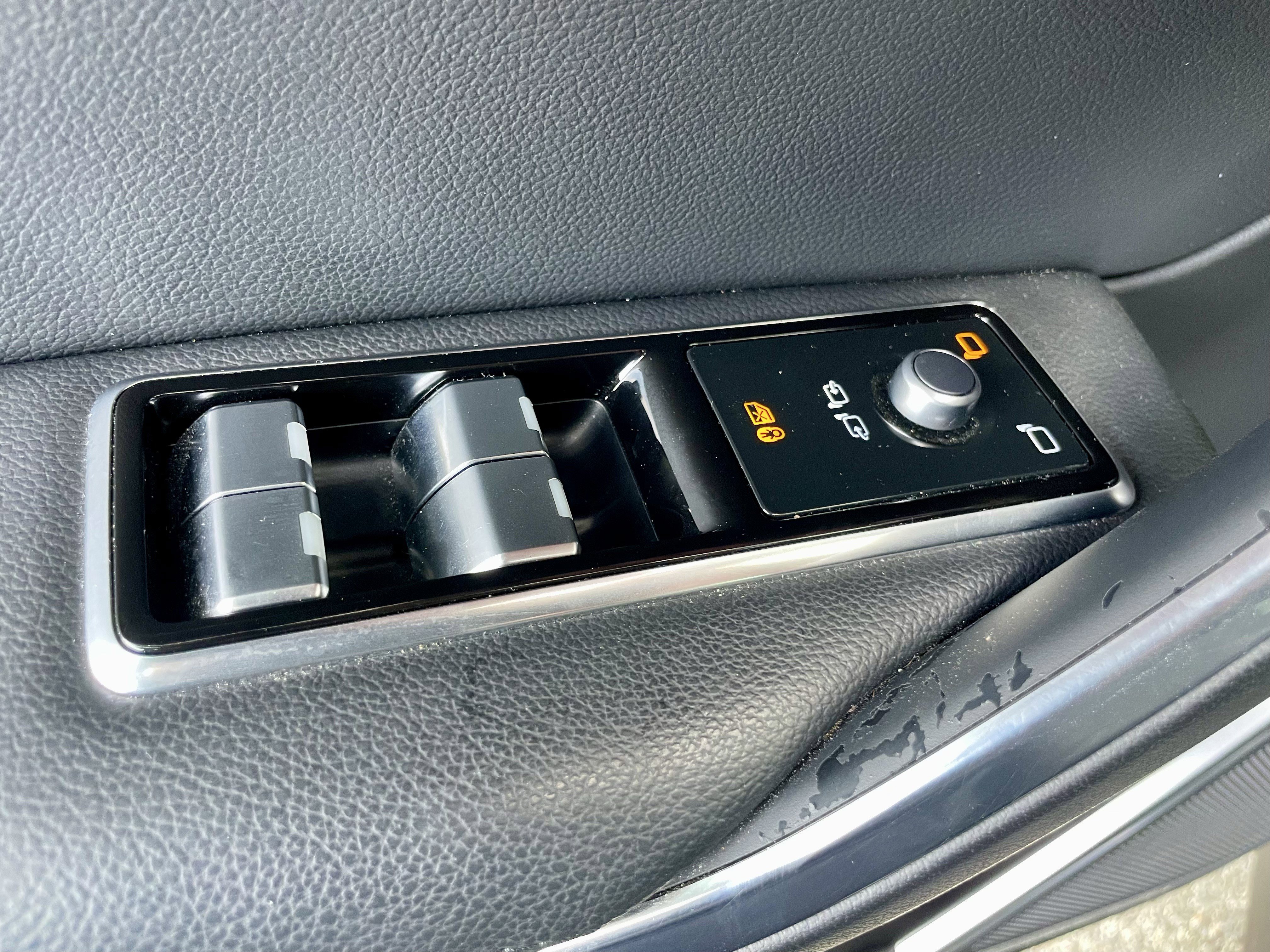 Used 2021 Jaguar F-PACE S image 11