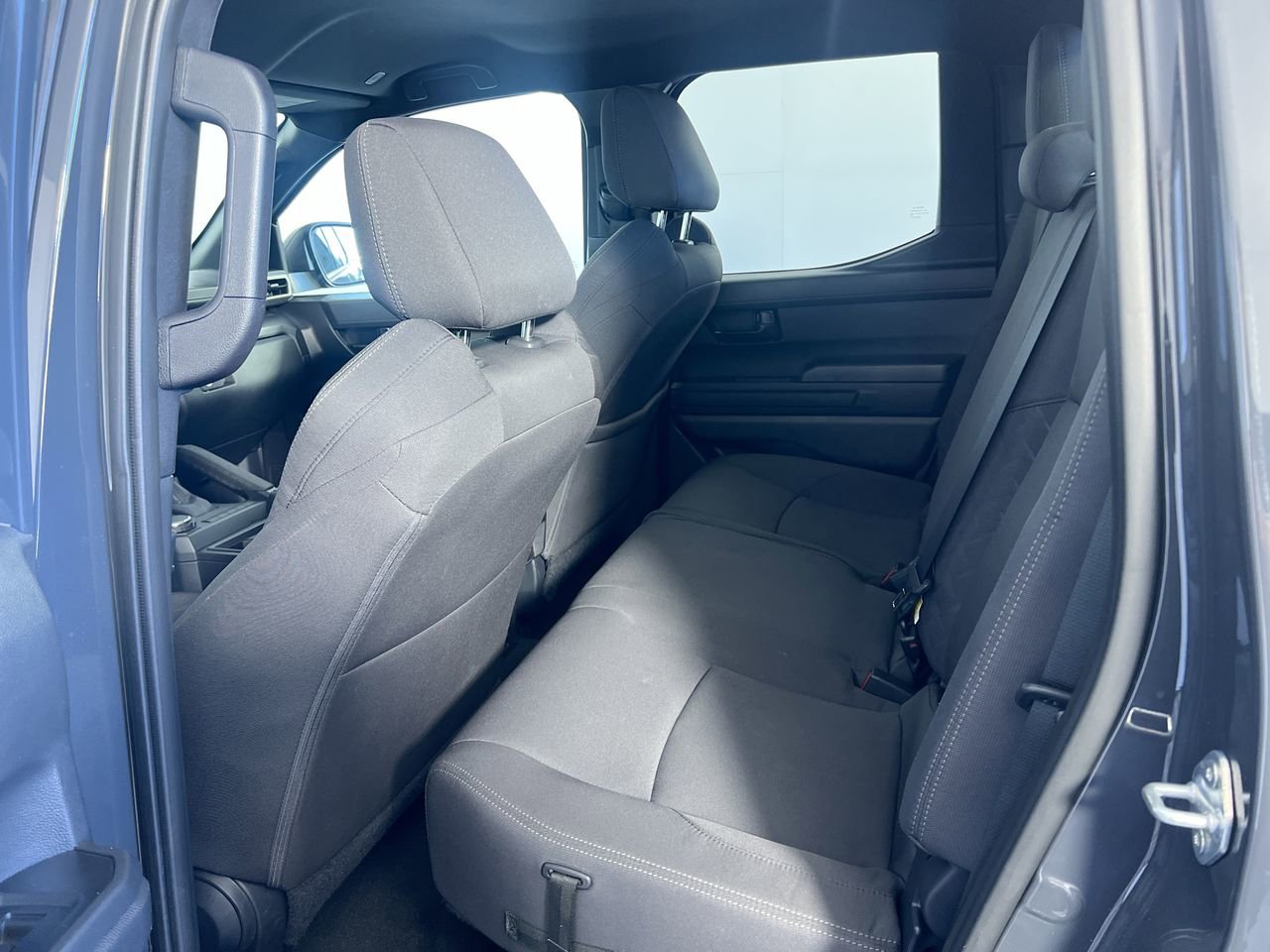 Used 2025 Toyota Tacoma SR AWD/4WD image 26