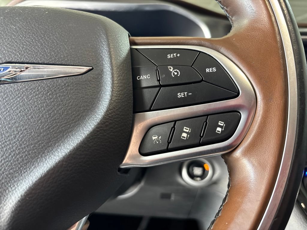 Used 2019 Chrysler Pacifica Limited FWD image 20