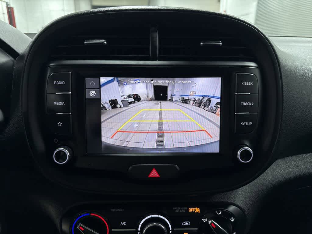 Used 2023 Kia Soul LX w/ LX Technology Package image 23