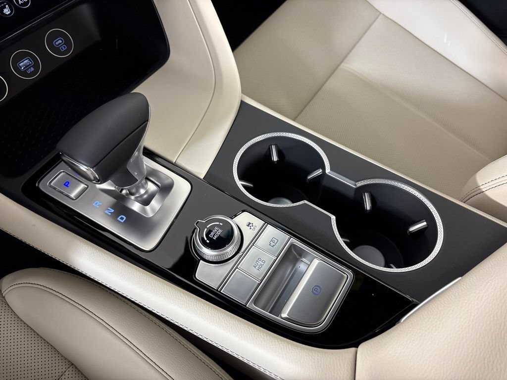 New 2026 Genesis G70 2.5T RWD image 32