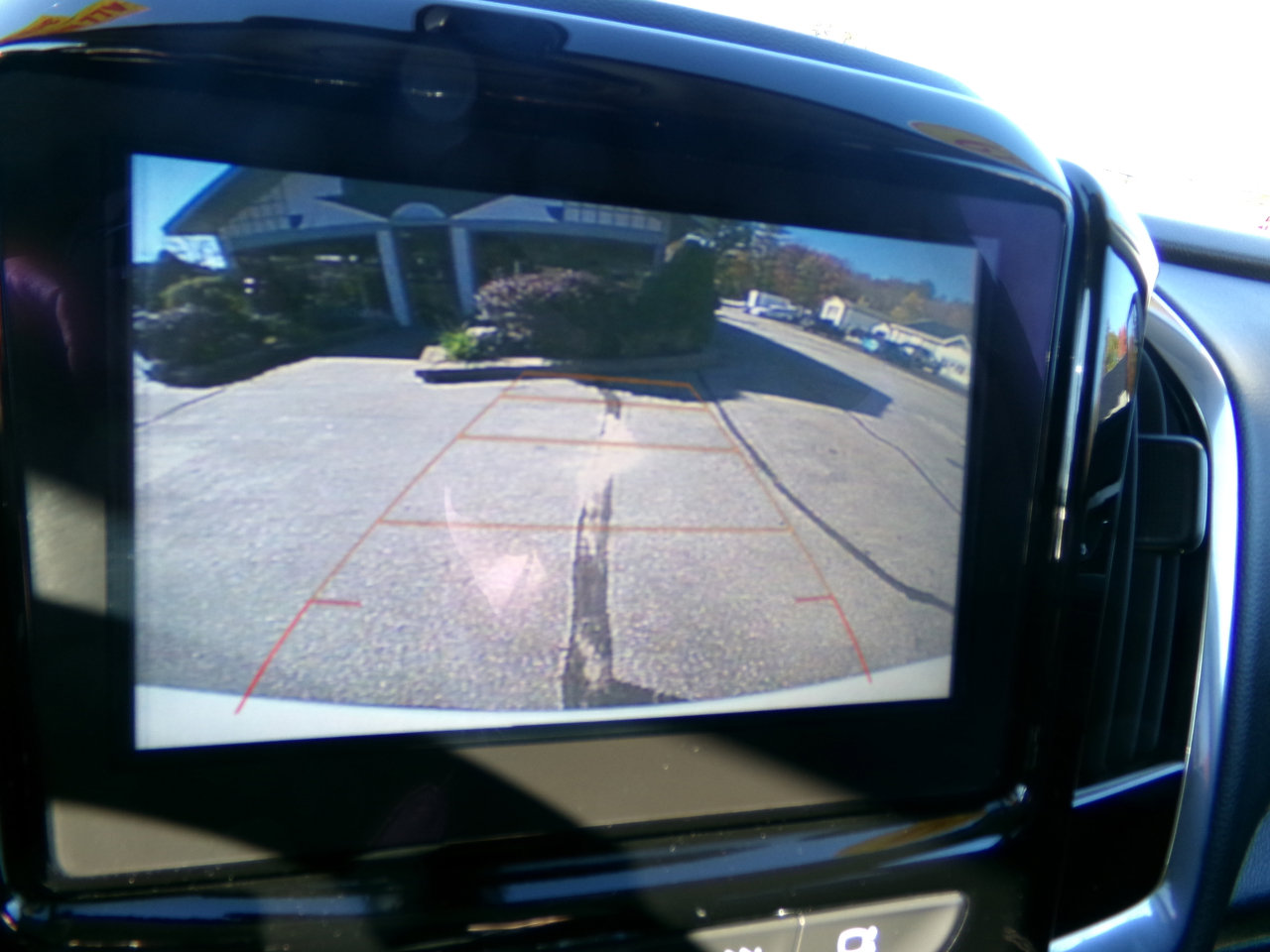 Used 2019 Chevrolet Traverse LT image 10