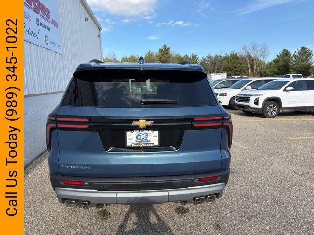 New 2026 Chevrolet Traverse LT w/ Driver Confidence Package FWD image 7
